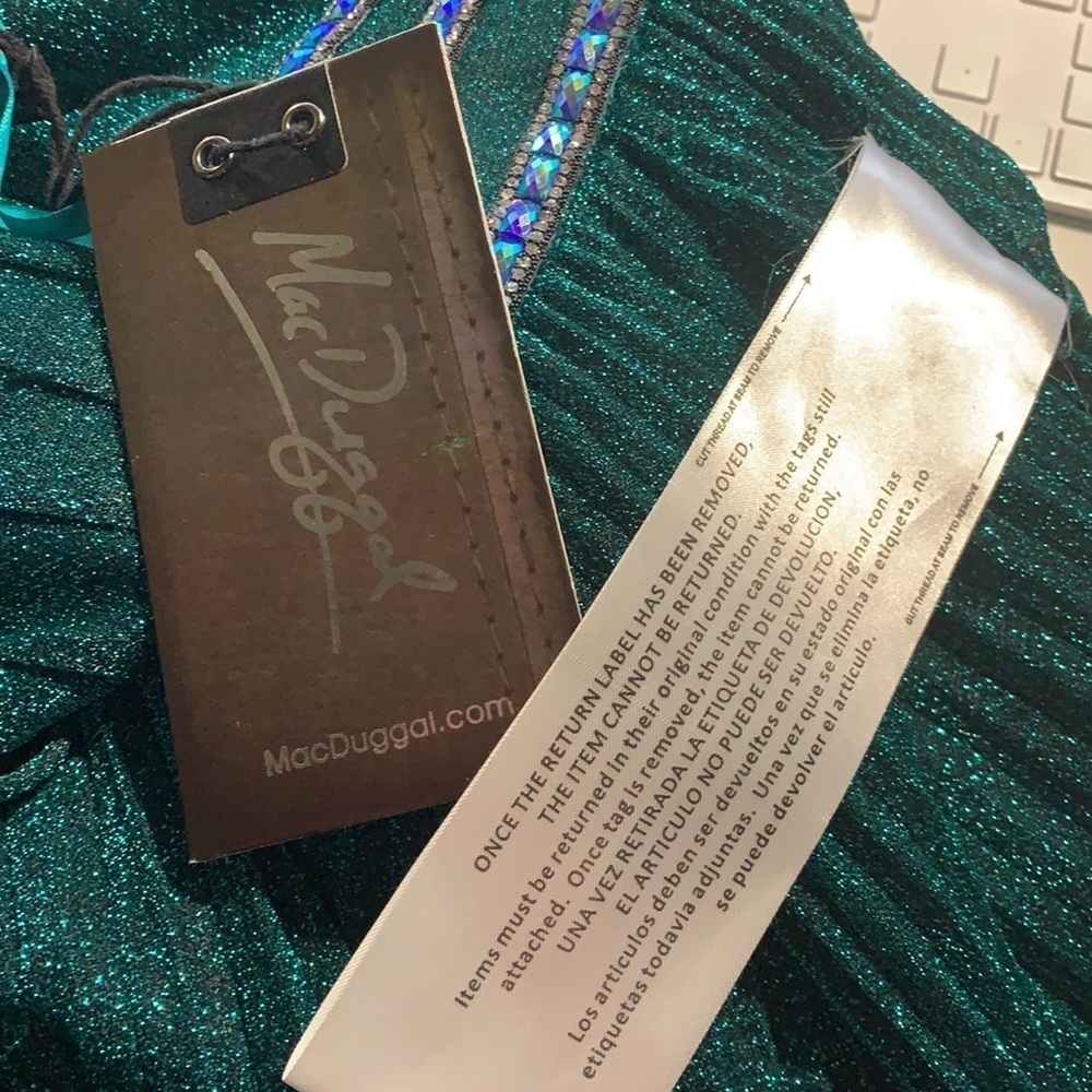 NWT Mac Duggal Green/Teal Embellished Sparkle A-Line Pleated Halter Gown Size 8 - Picture 9 of 11